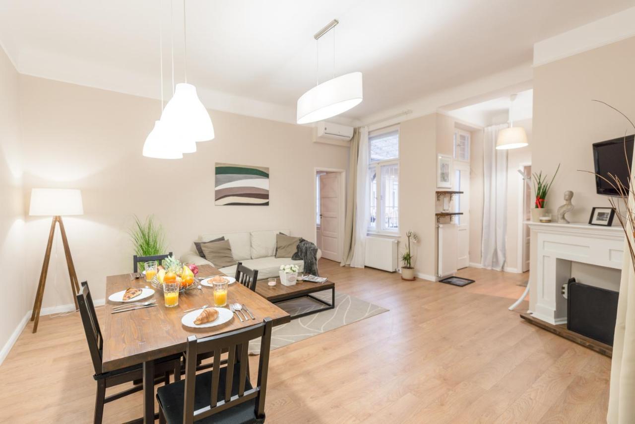 Downtown Heart 3 Bdr, 2 Bath, A/C Lejlighed Budapest Eksteriør billede